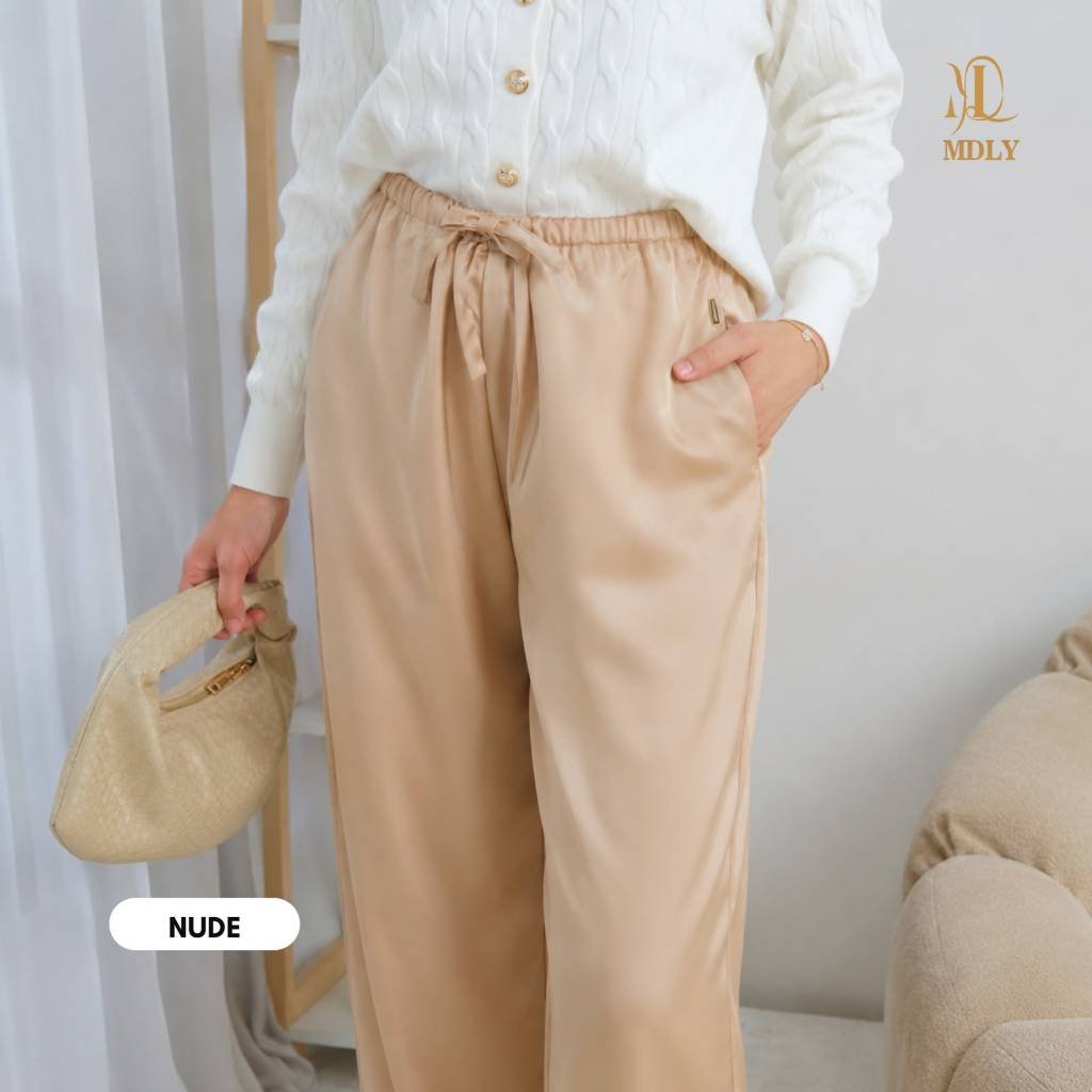 MDLY Terbaru Celana pankang wanita Deya Pleats Cullote dan Myla Pants by MDLY Myla Nude