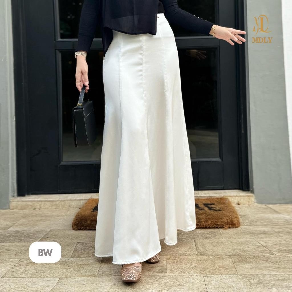 Luxe Skirt & Luxe Dot Skirt By MDLY - Bawahan Wanita  RokTerbaru Bahan silk Premium Skirt Simple Elegan Kekinian Motif Polos Fashion Muslim Bw